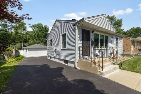 Exterior - 218 N Marion Ave, Bartlett, IL 60103 photo 4 of 4