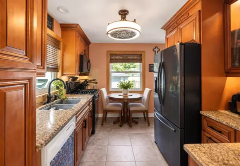 Kitchen - 218 N Marion Ave, Bartlett, IL 60103 photo 1 of 2