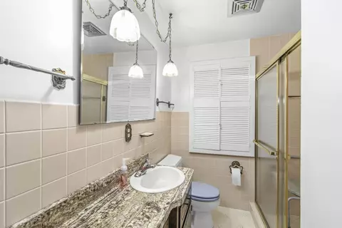 Bath - 206 E Church St, Plano, IL 60545 photo 1 of 1