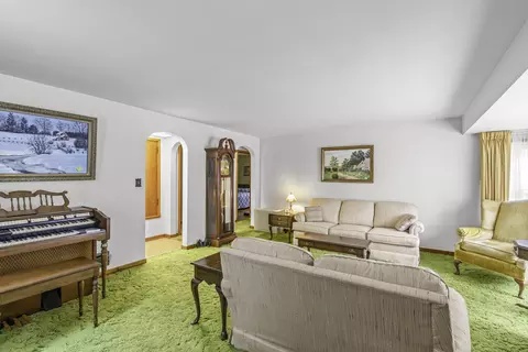 Living - 206 E Church St, Plano, IL 60545 photo 3 of 3
