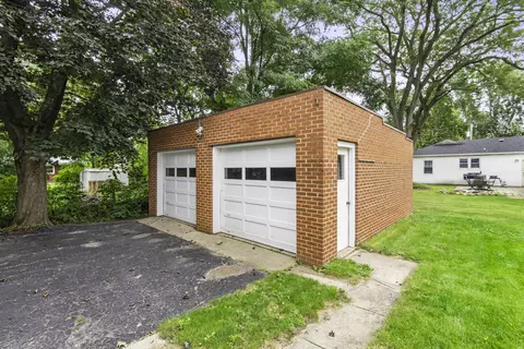 Exterior - 206 E Church St, Plano, IL 60545 photo 7 of 8
