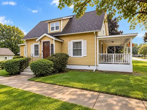 5723 Milwaukee Ave, Richmond, IL 60071