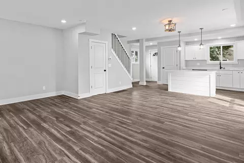 Living - 2384 28th St, Moline, IL 61265 photo 1 of 5