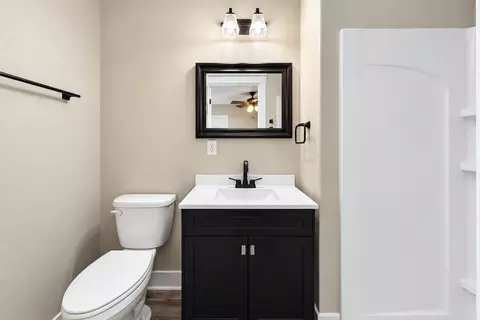 Bath - 2384 28th St, Moline, IL 61265 photo 4 of 5