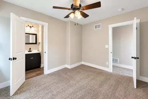Bedroom - 2384 28th St, Moline, IL 61265 photo 1 of 9