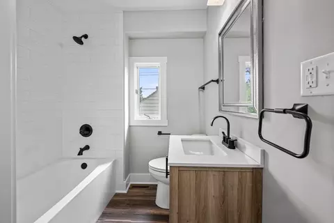 Bath - 2384 28th St, Moline, IL 61265 photo 2 of 5