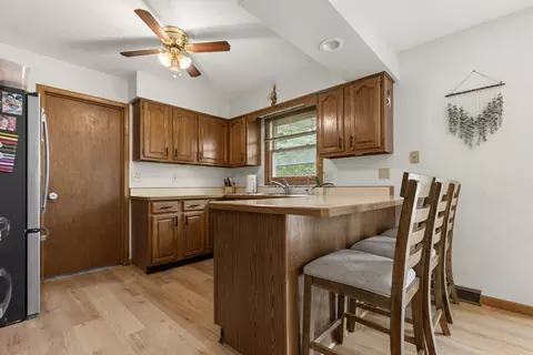 Kitchen - 6037 Banbridge Dr, Roscoe, IL 61073 photo 1 of 3