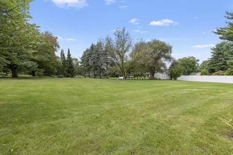 Exterior - 6037 Banbridge Dr, Roscoe, IL 61073 photo 5 of 5