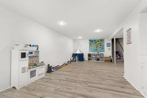 Other - 6037 Banbridge Dr, Roscoe, IL 61073 photo 2 of 5