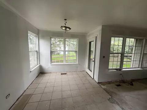 320 Buckingham Cir #B, Elgin, IL 60120 photo 8