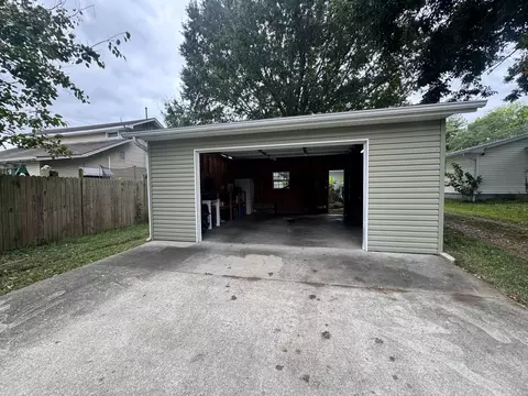 Other - 213 E 11th St, Metropolis, IL 62960 photo 4 of 5