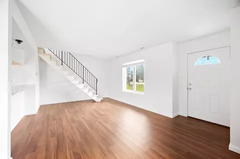 Living - 1590 Cornell Cir #1, Hoffman Estates, IL 60169 photo 4 of 6