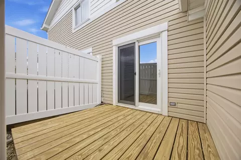 Exterior - 1590 Cornell Cir #1, Hoffman Estates, IL 60169 photo 2 of 3