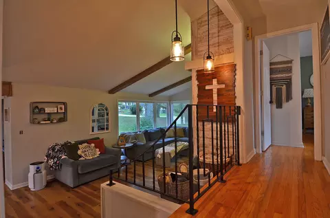 Entry Way - 2469 Circle Dr, Ottawa, IL 61350 photo 2 of 3