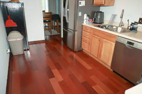 Kitchen - 1000 Sandpiper Ct, Bartlett, IL 60103 photo 2 of 3