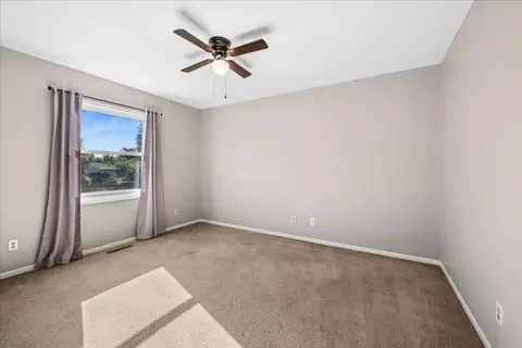 Bedroom - 304 S Cross Trl, Mchenry, IL 60050 photo 5 of 6