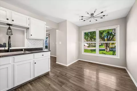 Other - 304 S Cross Trl, Mchenry, IL 60050 photo 2 of 7