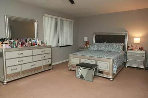 Bedroom - 1132 Sandpiper Ct, Bartlett, IL 60103 photo 2 of 10