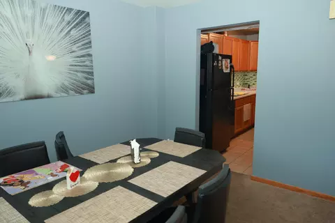 Dining - 1132 Sandpiper Ct, Bartlett, IL 60103 photo 2 of 4