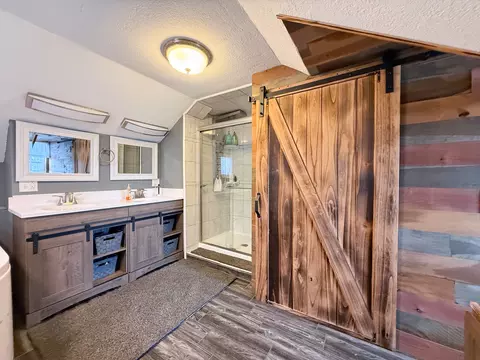 Bath - 800 E 2nd St, Rock Falls, IL 61071 photo 2 of 4