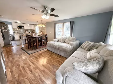 Living - 800 E 2nd St, Rock Falls, IL 61071 photo 1 of 1