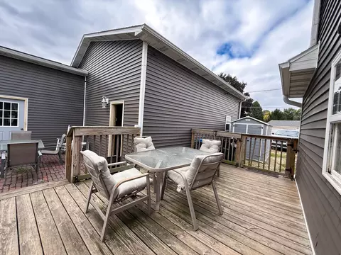 Exterior - 800 E 2nd St, Rock Falls, IL 61071 photo 7 of 14