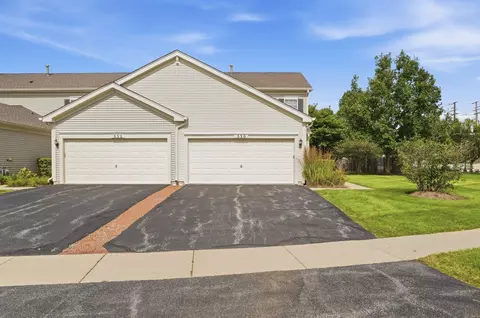 530 W Kristina Ln, Round Lake, IL 60073