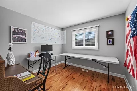 Other - 495 Glendale Ln, Hoffman Estates, IL 60169 photo 5 of 6