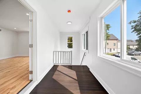 Entry Way - 7600 W 61st St, Summit, IL 60501 photo 4 of 4