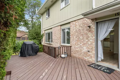 Exterior - 1502 Johnstown Ct, Wheaton, IL 60189 photo 4 of 4