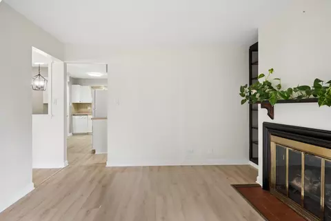 Living - 1502 Johnstown Ct, Wheaton, IL 60189 photo 2 of 3