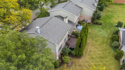 View/Area - 1502 Johnstown Ct, Wheaton, IL 60189 photo 1 of 4