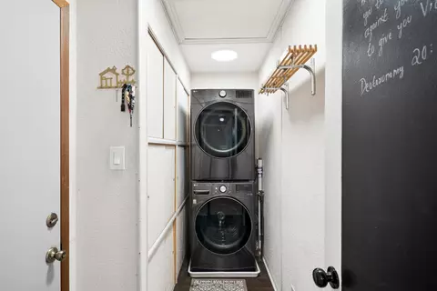 Other - 1502 Johnstown Ct, Wheaton, IL 60189 photo 5 of 11