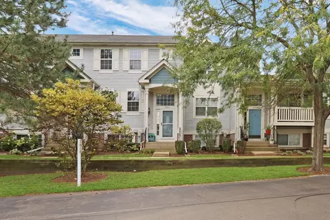 2595 N Augusta Dr, Wadsworth, IL 60083