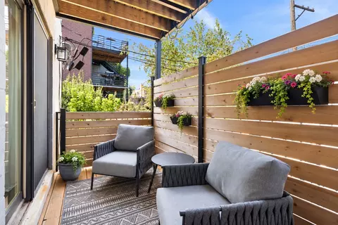 Exterior - 1918 W Armitage Ave #1A, Chicago, IL 60622 photo 5 of 5