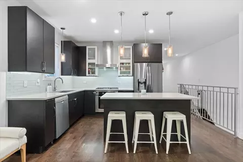 Kitchen - 1918 W Armitage Ave #1A, Chicago, IL 60622 photo 1 of 4