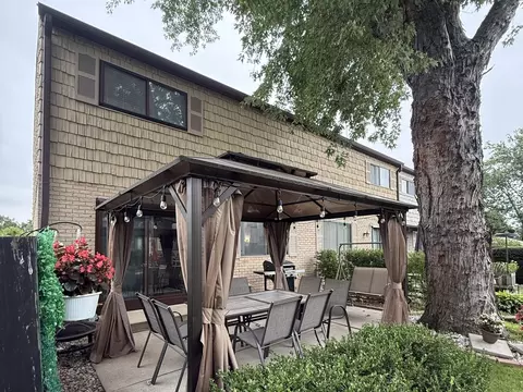 Exterior - 490 Tahoe Circle Dr, Wheeling, IL 60090 photo 2 of 2