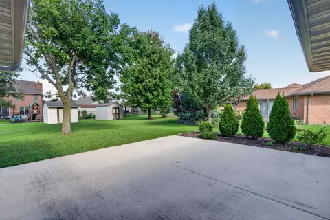 Exterior - 826 S Edgewater Dr, Morris, IL 60450 photo 2 of 6