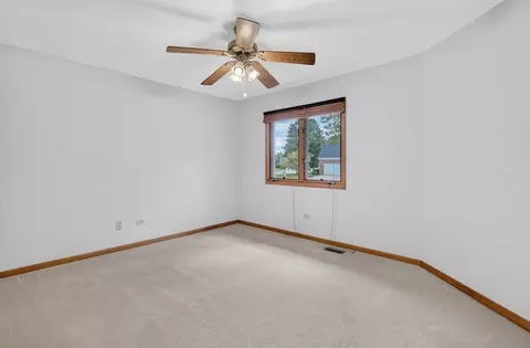 Bedroom - 826 S Edgewater Dr, Morris, IL 60450 photo 6 of 6