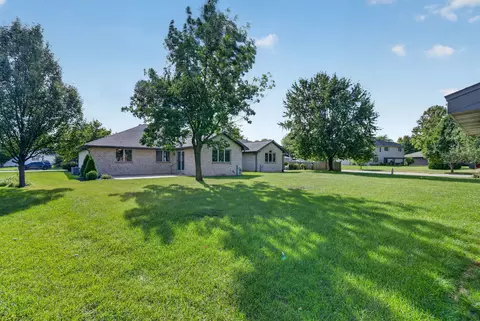 Exterior - 826 S Edgewater Dr, Morris, IL 60450 photo 5 of 6