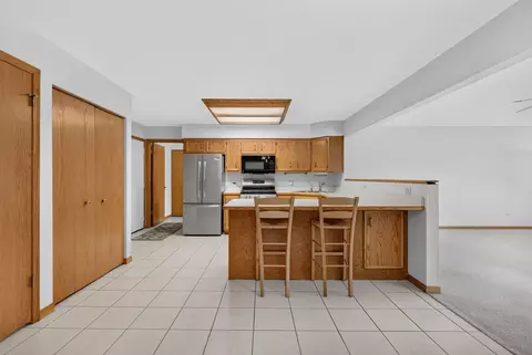Kitchen - 826 S Edgewater Dr, Morris, IL 60450 photo 3 of 7