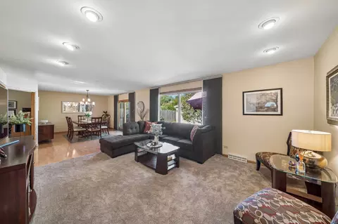 Living - Undisclosed, Wheaton, IL 60187 photo 1 of 4