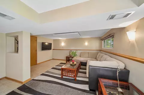 Other - Undisclosed, Wheaton, IL 60187 photo 4 of 6