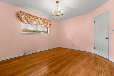 Bedroom - Undisclosed, Riverside, IL 60546 photo 6 of 8