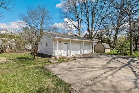 Exterior - 309 E 3rd St, Sandwich, IL 60548 photo 8 of 10