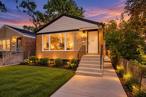 12343 S Lincoln St, Calumet Park, IL 60827