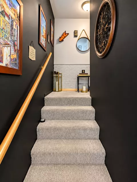 Entry Way - 3131 Cypress Ct, Mchenry, IL 60051 photo 3 of 5