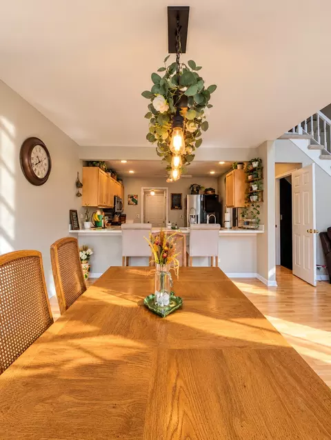 Dining - 3131 Cypress Ct, Mchenry, IL 60051 photo 1 of 2