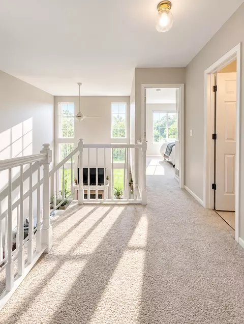 Entry Way - 3131 Cypress Ct, Mchenry, IL 60051 photo 4 of 5