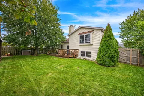 Exterior - 302 Carriage Hills Rd, Normal, IL 61761 photo 6 of 9